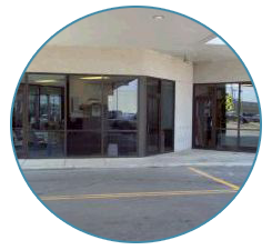 Single-Story Storefront Window Cleaning in San Marcos, TX